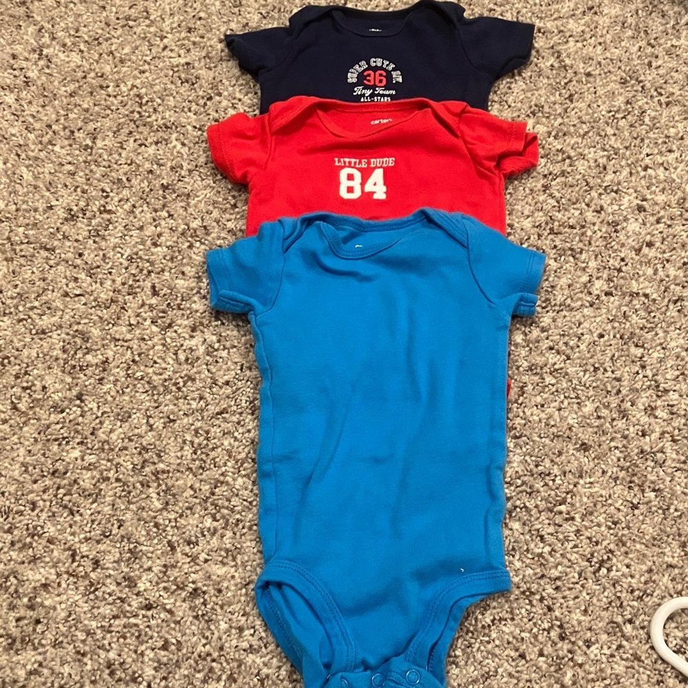 Carter's Three-Pack Short-Sleeve Bodysuits - Navy, Red, Blue Size 6 months
